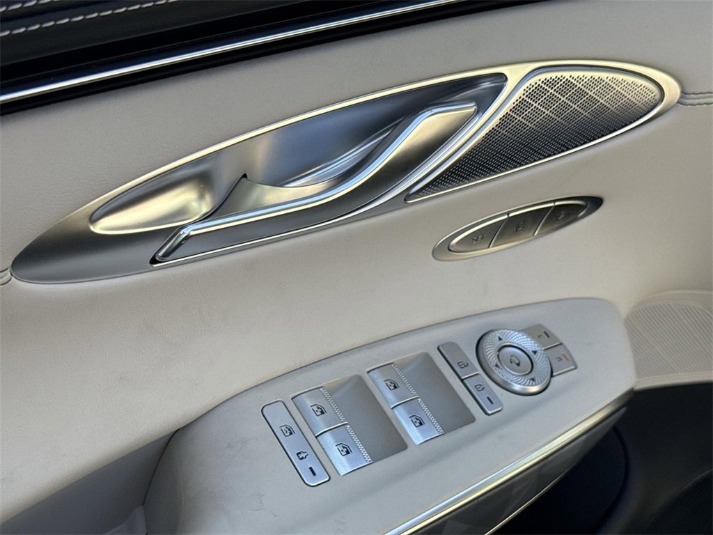 Used 2025 Genesis GV70 3.5T Sport w/ Sport Advanced Package image 23