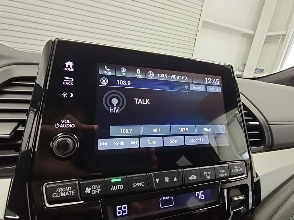 Used 2023 Honda Odyssey Sport image 16