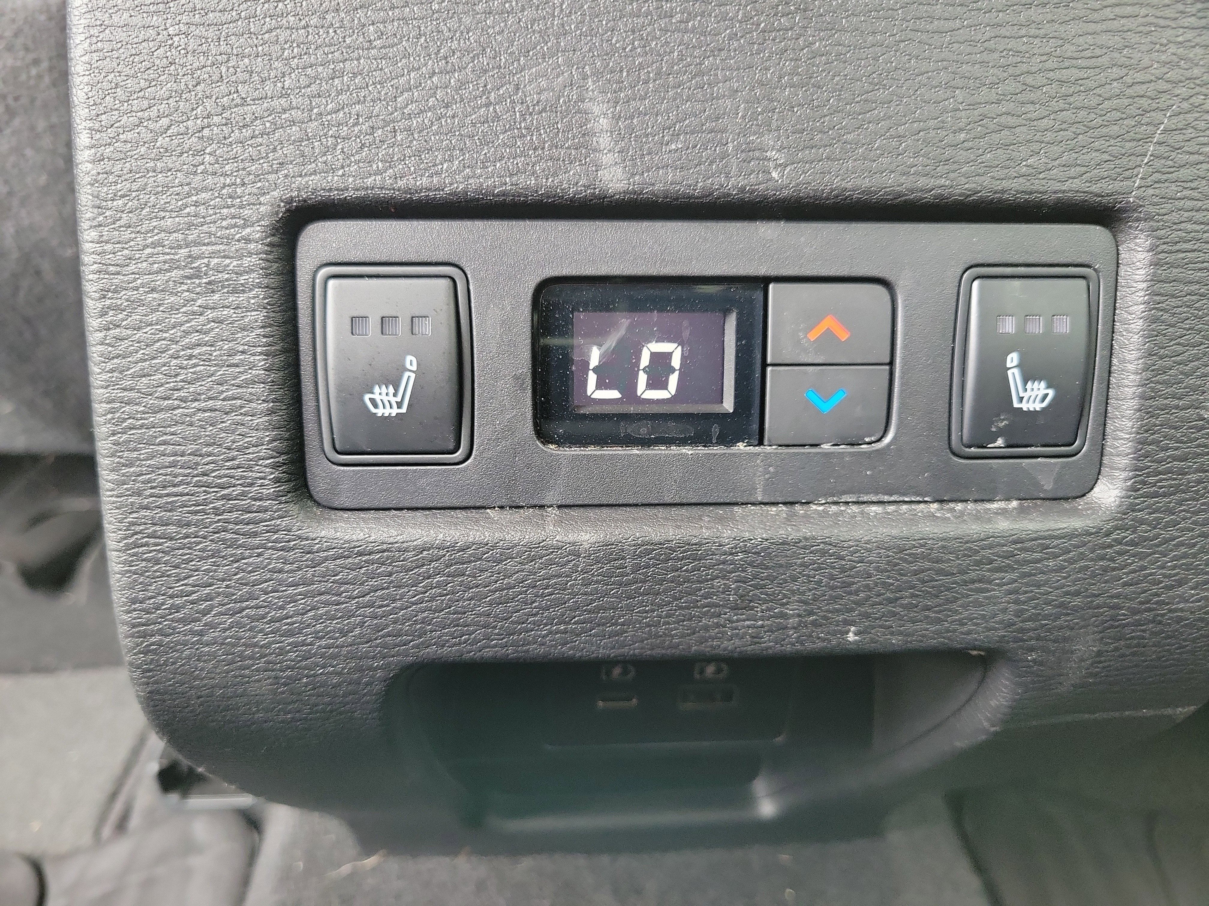 Used 2023 Mitsubishi Outlander SEL image 18