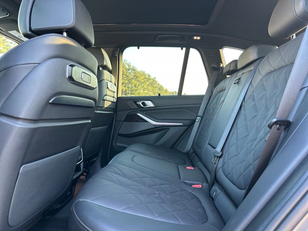 Certified 2025 BMW X5 M60i w/ Executive Package image 22