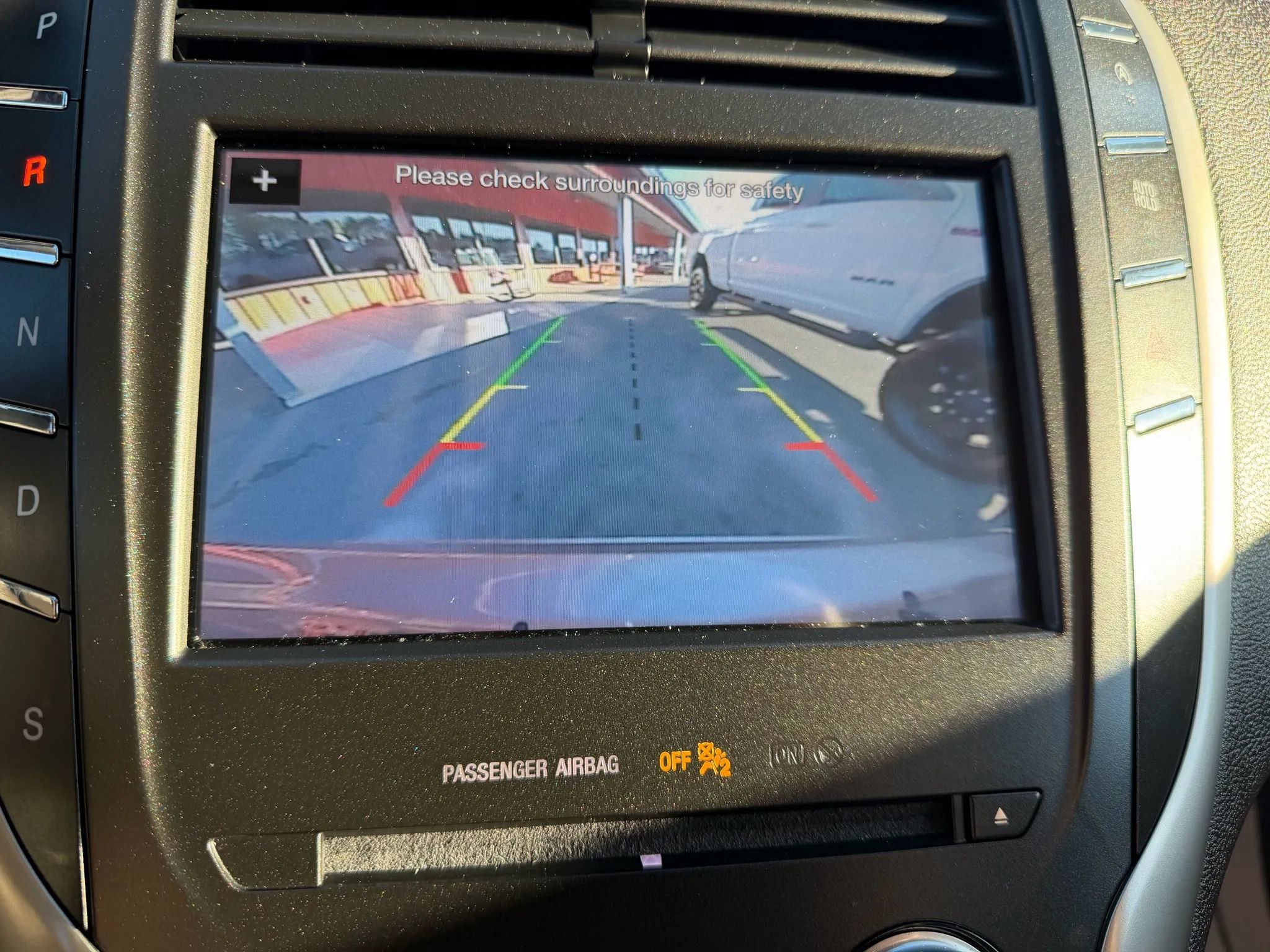 Used 2018 Lincoln MKC Select w/ Select Plus Package FWD image 10