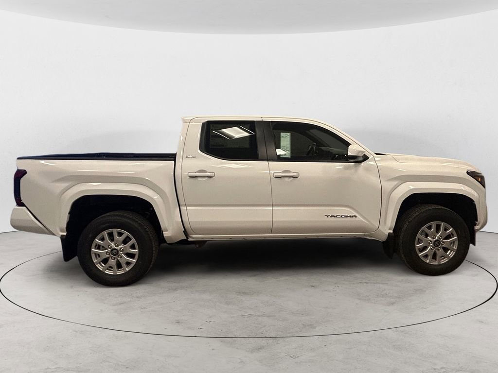 New 2026 Toyota Tacoma SR5 AWD/4WD image 7