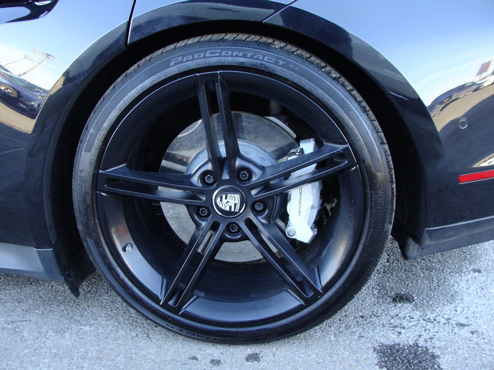 Used 2020 Porsche Taycan 4S image 36