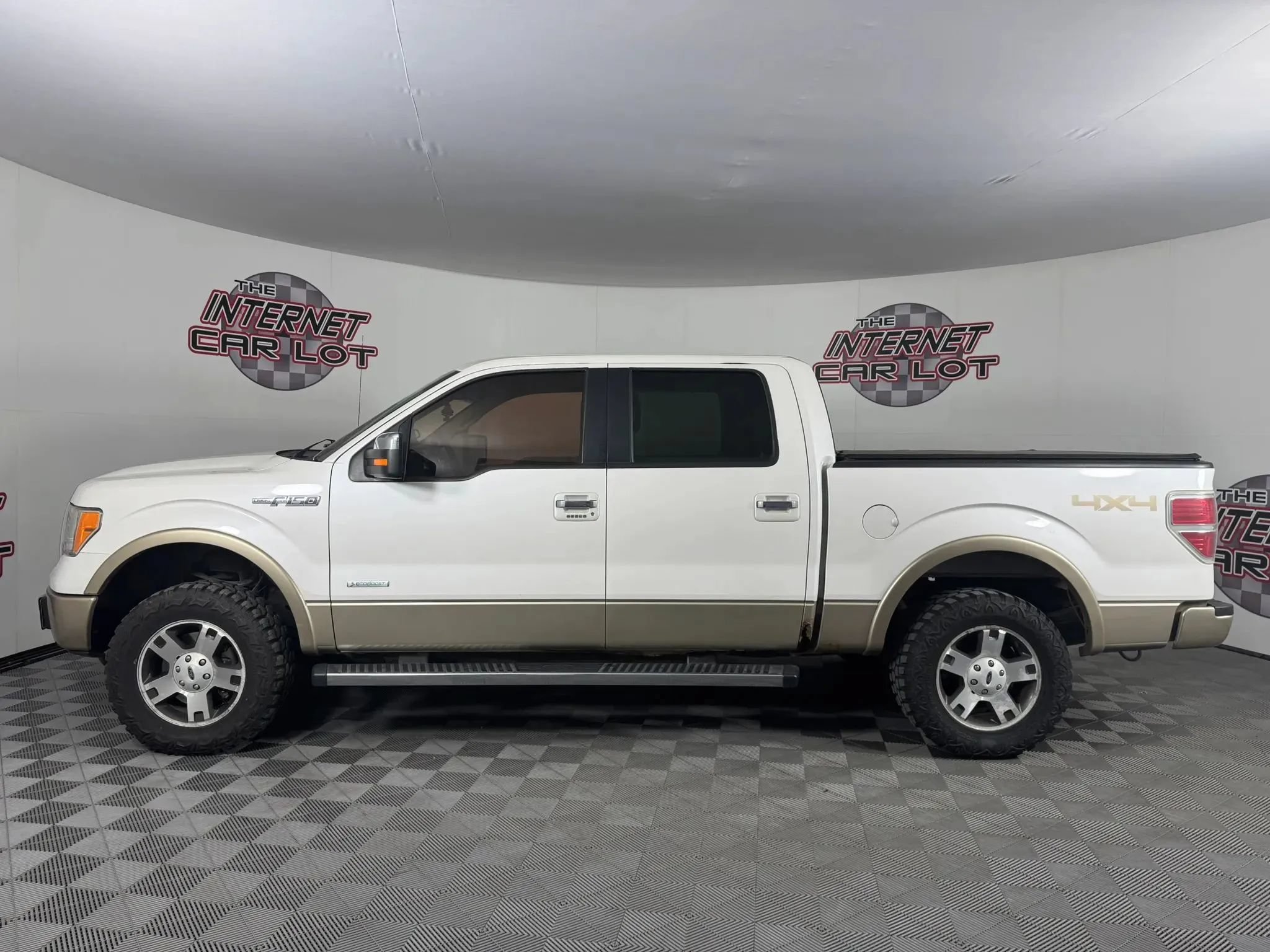Used 2012 Ford F150 Lariat w/ Lariat Chrome Pkg AWD/4WD image 4