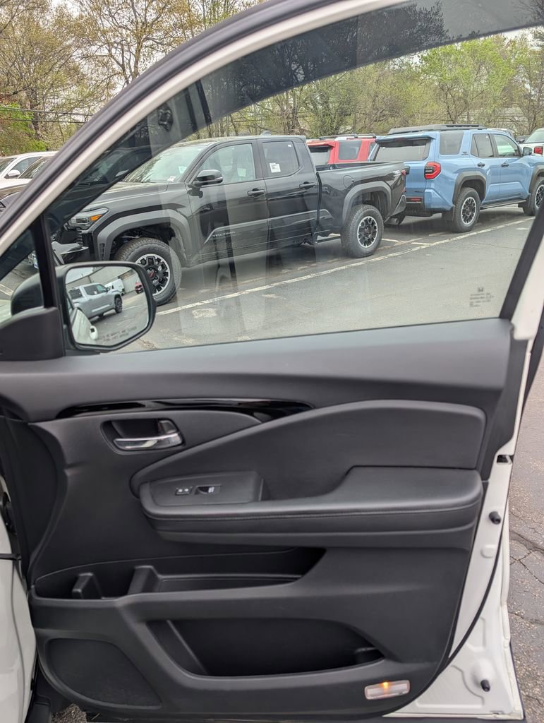 Used 2019 Honda Passport Touring image 19