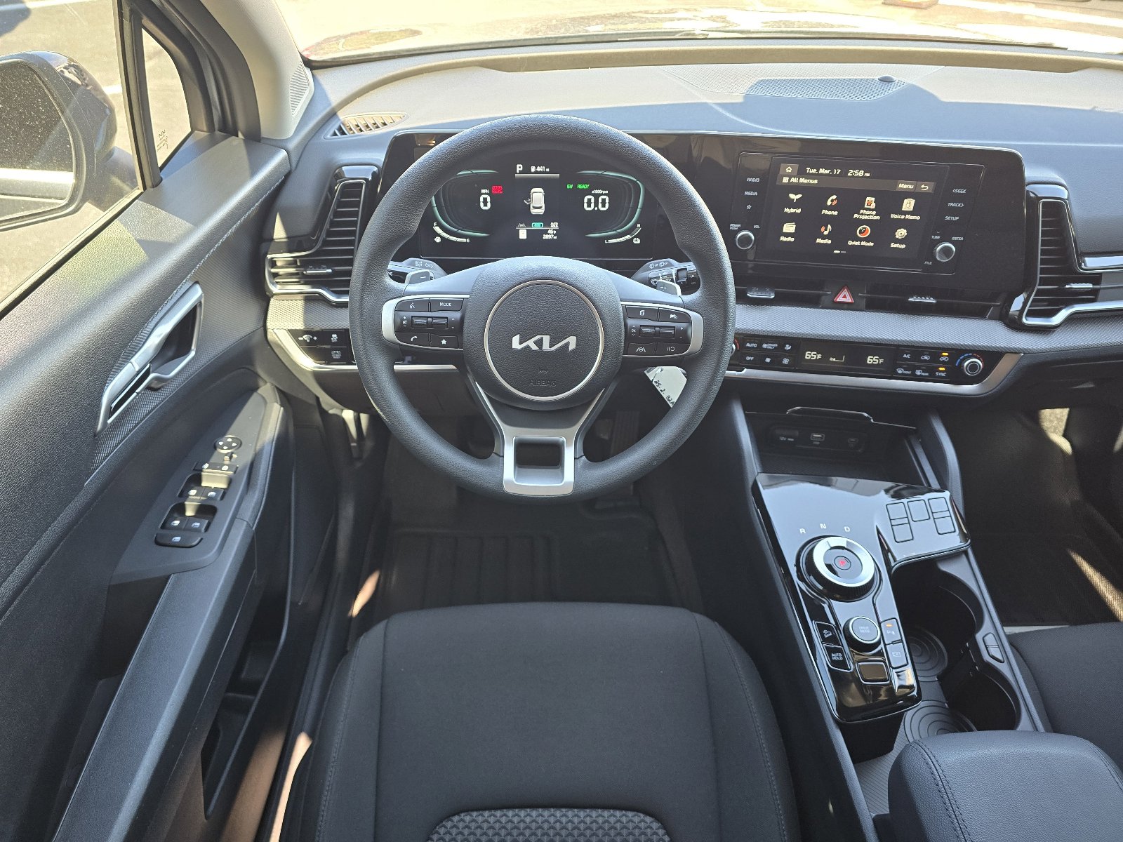 Used 2025 Kia Sportage LX image 13