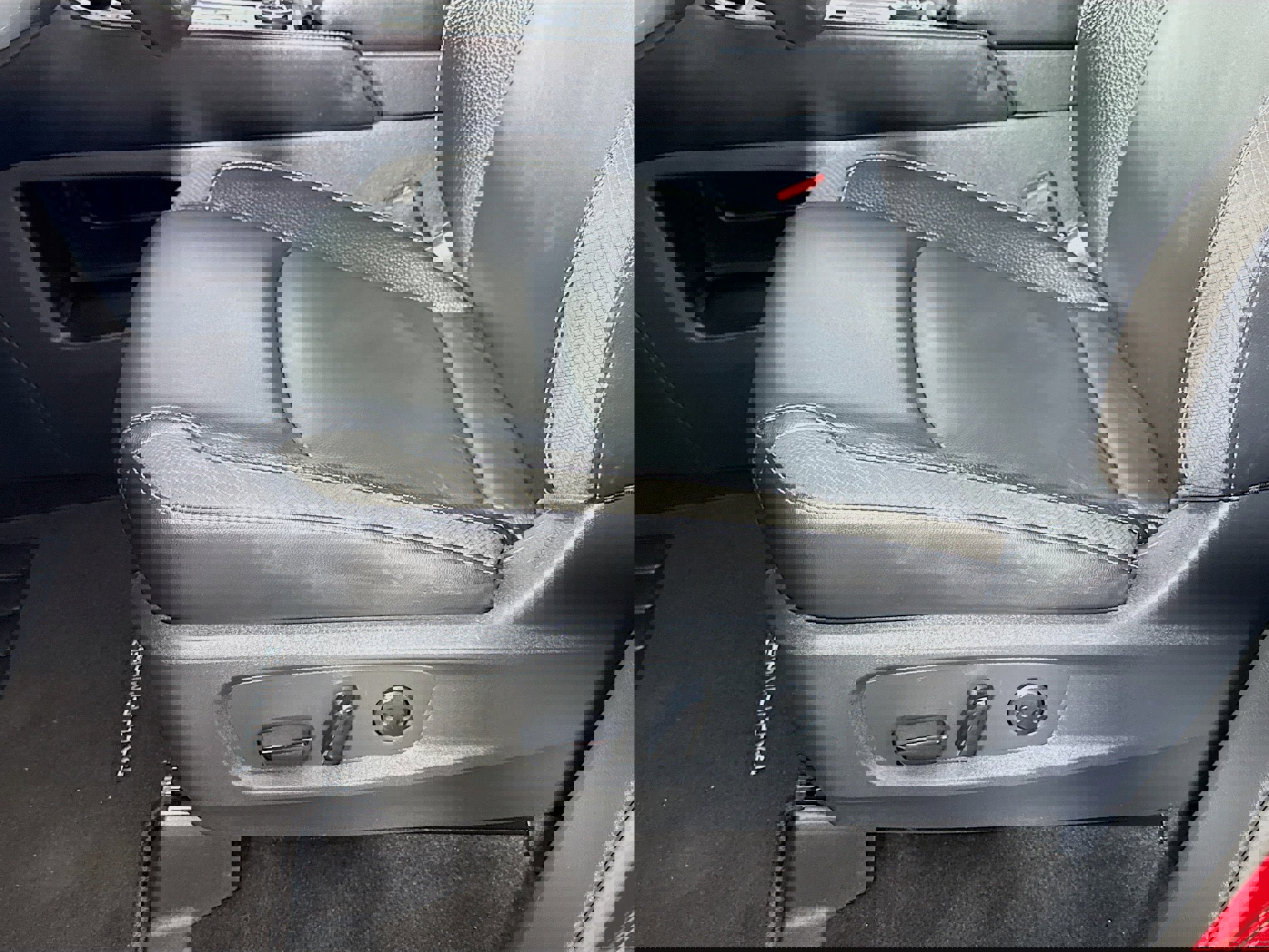 Used 2023 Nissan Pathfinder SL image 21