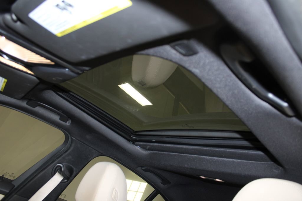 Used 2019 BMW 330i xDrive Sedan image 32