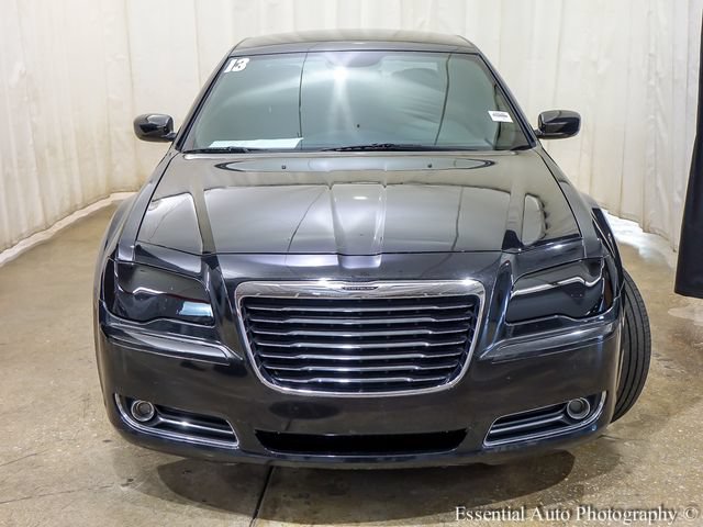 Used 2013 Chrysler 300 S RWD image 6