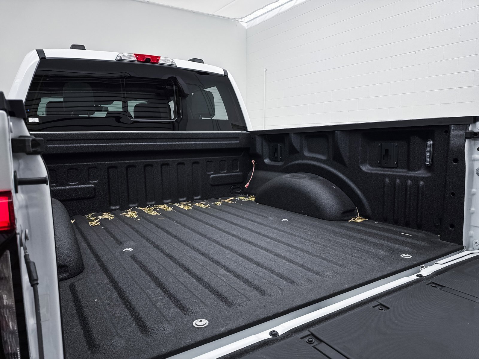 Used 2023 Ford F150 Lightning Platinum image 10