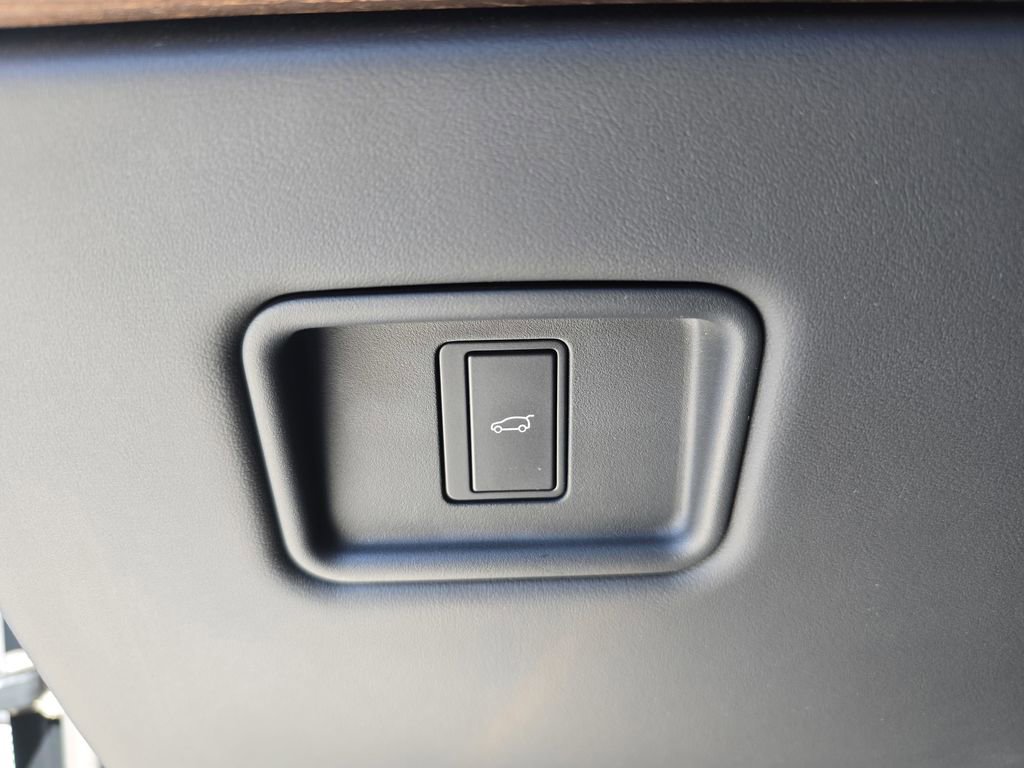 Certified 2023 Land Rover Range Rover SE image 27