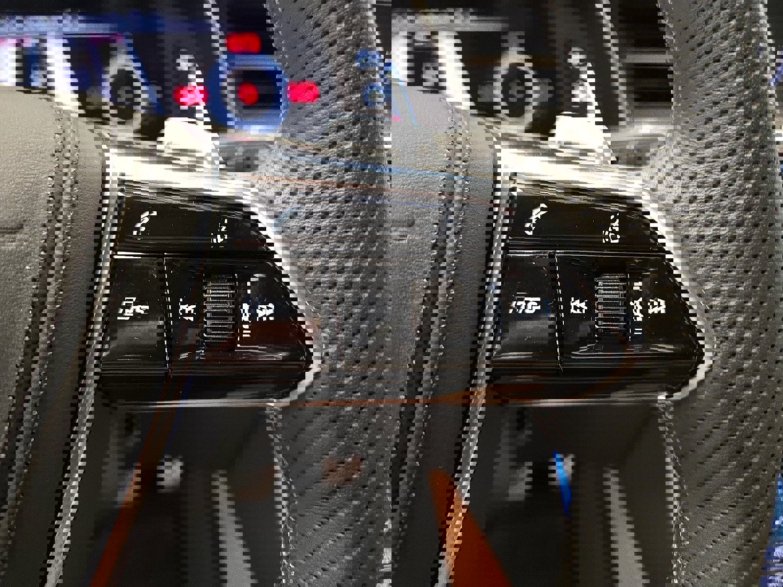 Used 2025 Audi RS 6 performance image 23