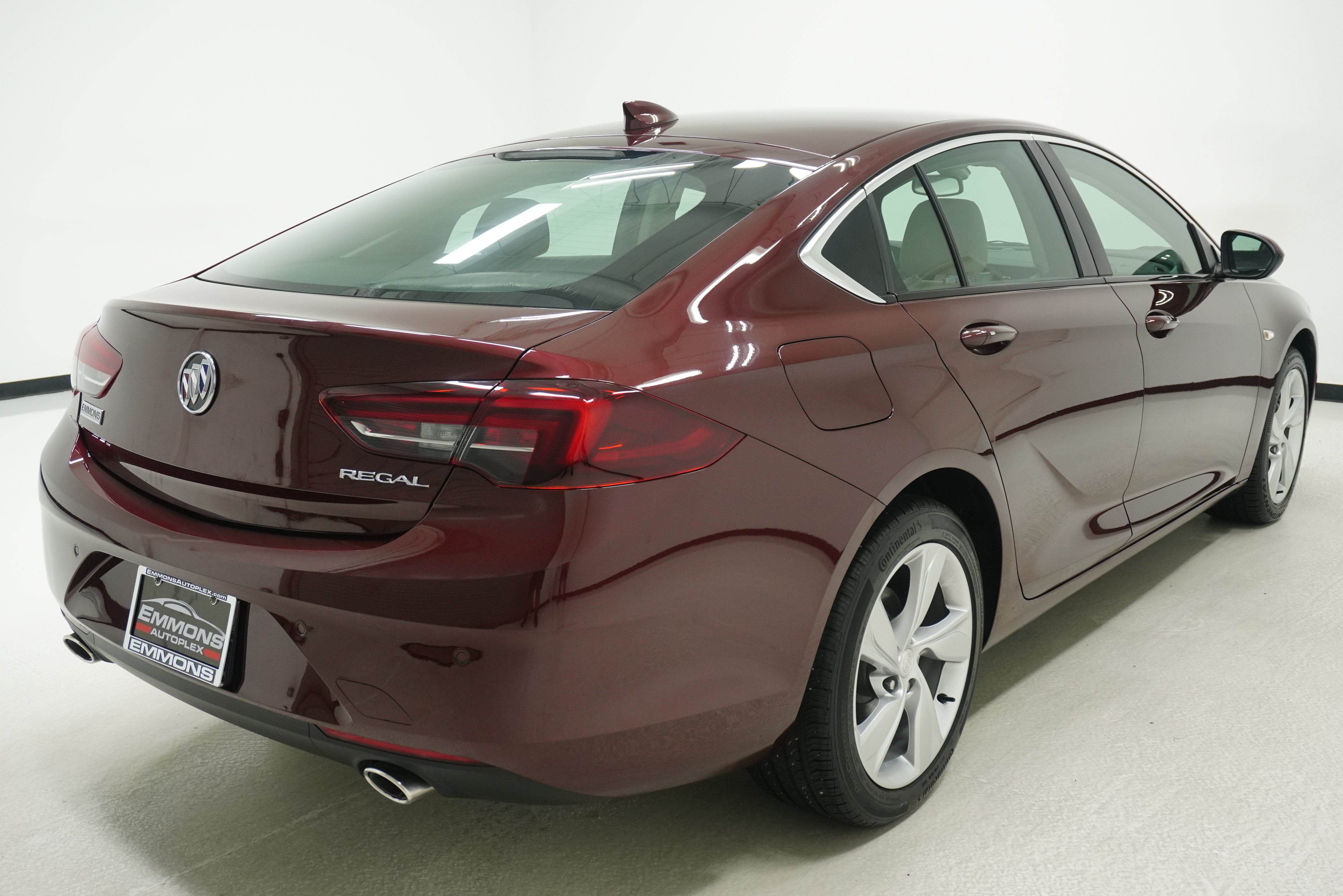 Used 2020 Buick Regal Preferred FWD image 4