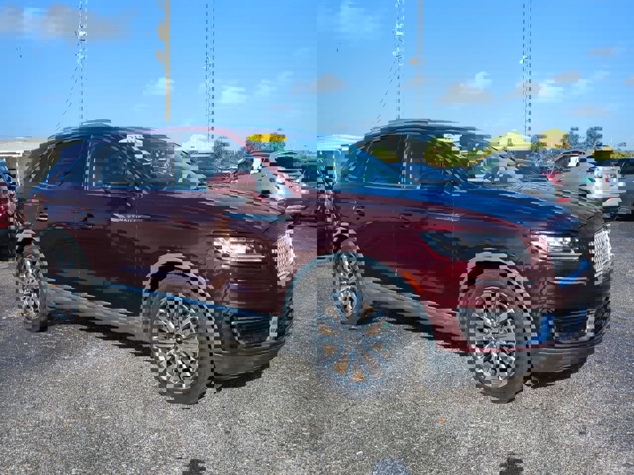 Used 2019 Lincoln Nautilus Select FWD image 2