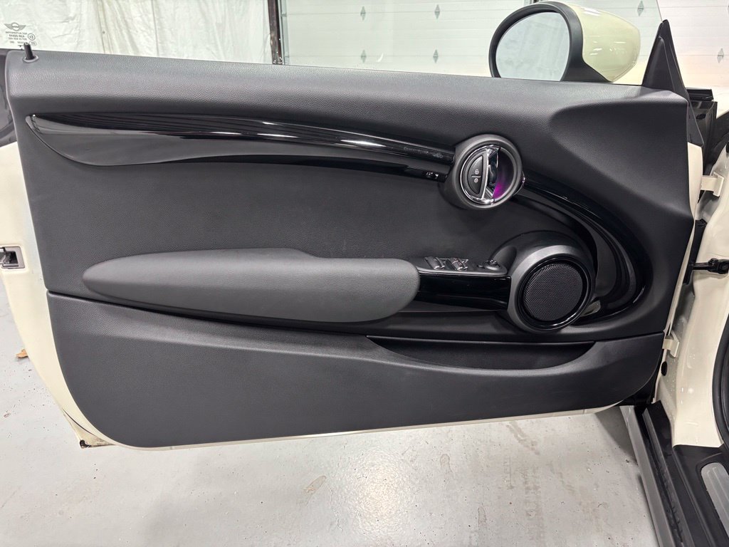 Used 2020 MINI Cooper S FWD image 15