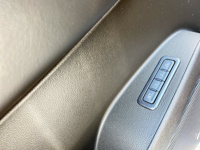 Used 2018 GMC Yukon SLT w/ Open Road Package AWD/4WD image 33