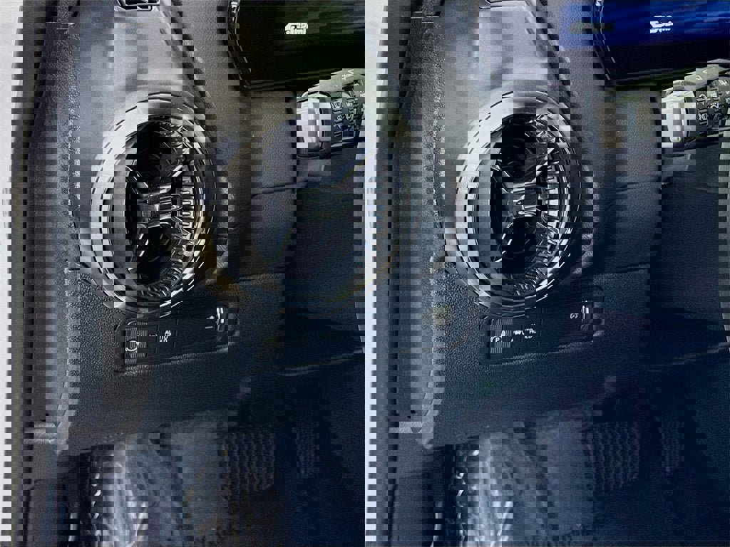 New 2026 Chevrolet Equinox EV LT image 5