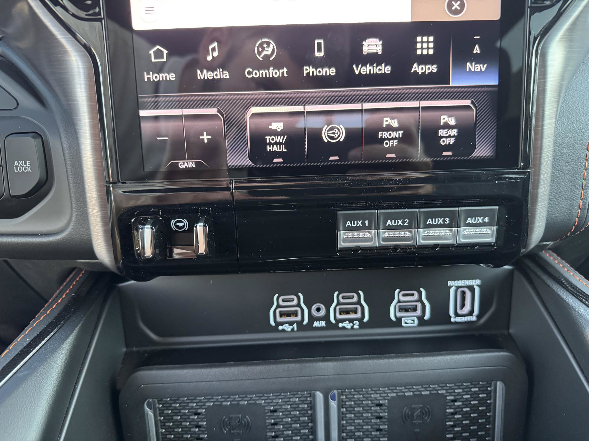 New 2027 RAM 2500 Rebel w/ Rebel Level 2 Equipment Group AWD/4WD image 25