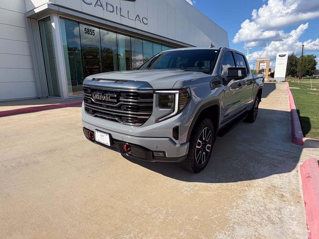 Used 2024 GMC Sierra 1500 AT4 w/ Technology Package AWD/4WD image 2