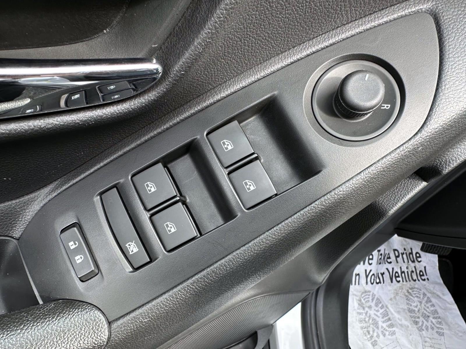 Used 2021 Chevrolet Trax LT w/ Redline Edition AWD/4WD image 9