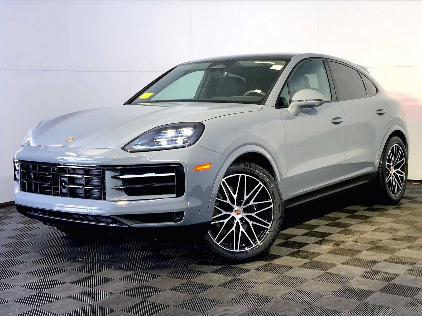 New 2026 Porsche Cayenne Coupe AWD/4WD image 1