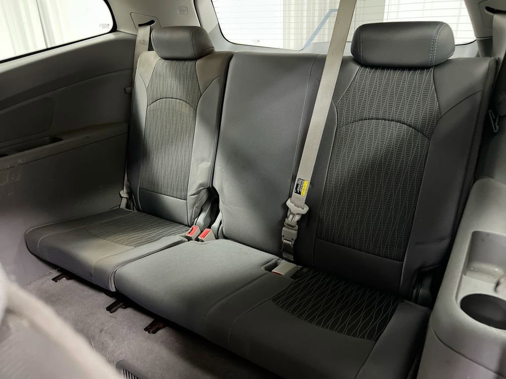 Used 2014 Chevrolet Traverse LS FWD image 23