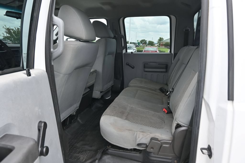 Used 2014 Ford F550 2WD Crew Cab Super Duty image 7