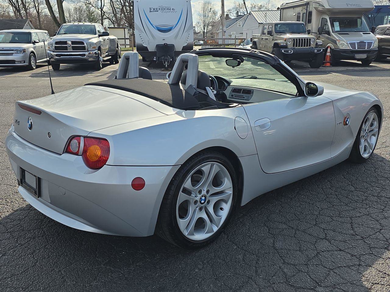 Used 2003 BMW Z4 3.0i image 2