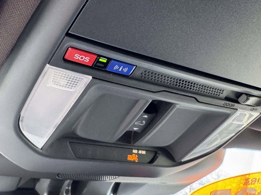 Used 2025 Subaru Forester Limited image 29