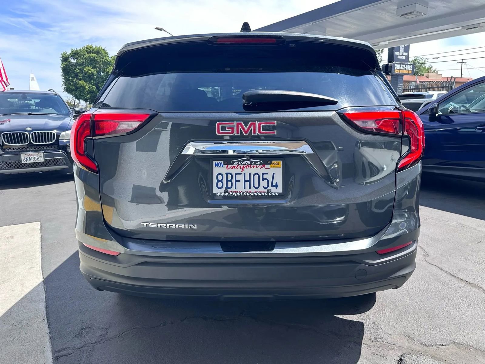 Used 2018 GMC Terrain SLE image 16