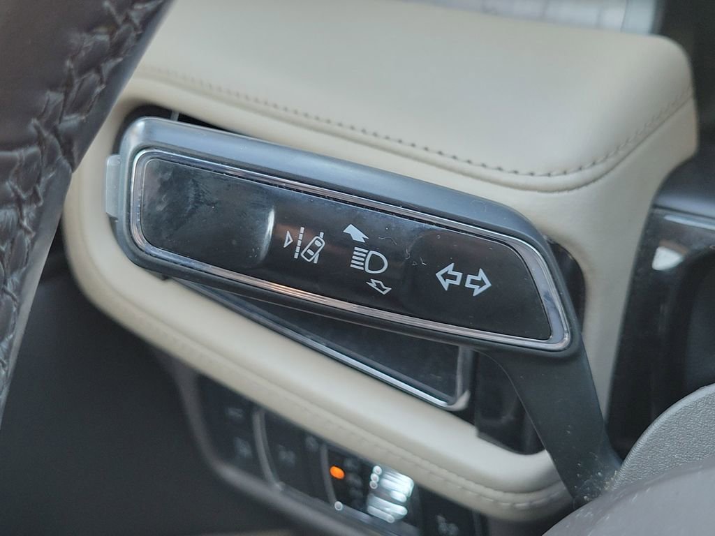 Used 2021 Lincoln Nautilus Reserve w/ Equipment Group 201A image 33