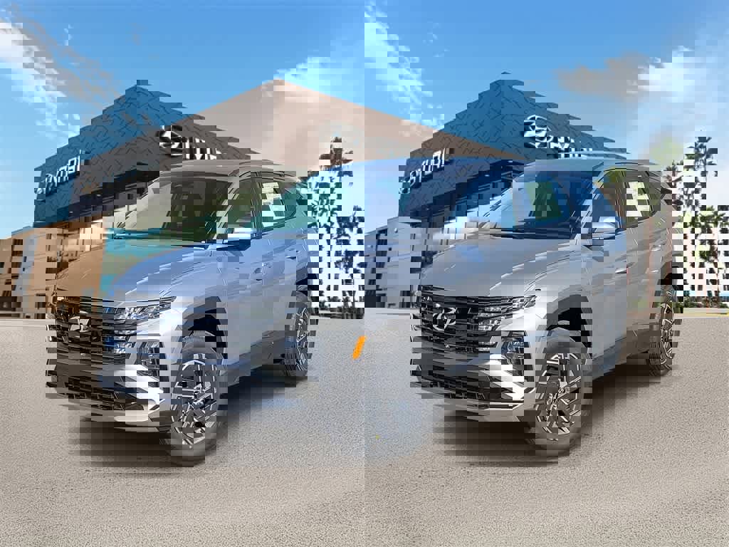 New 2026 Hyundai Tucson Blue SE image 1