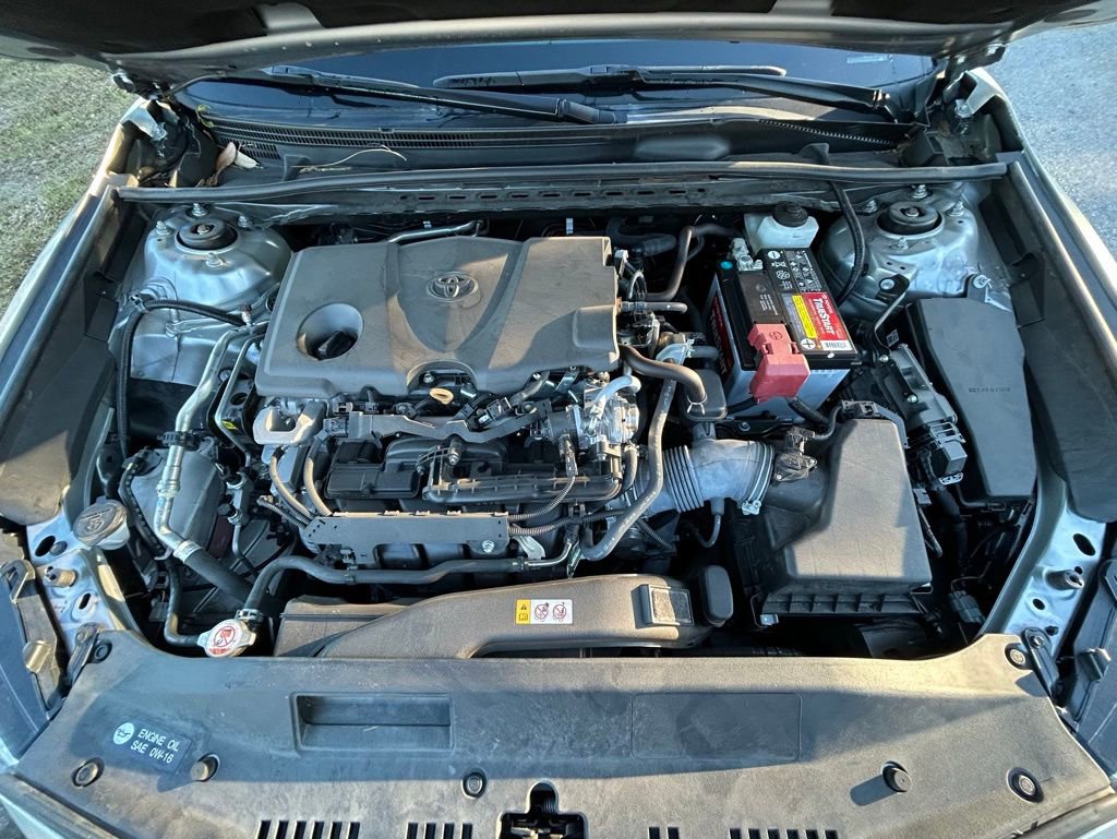 Used 2024 Toyota Camry SE image 11