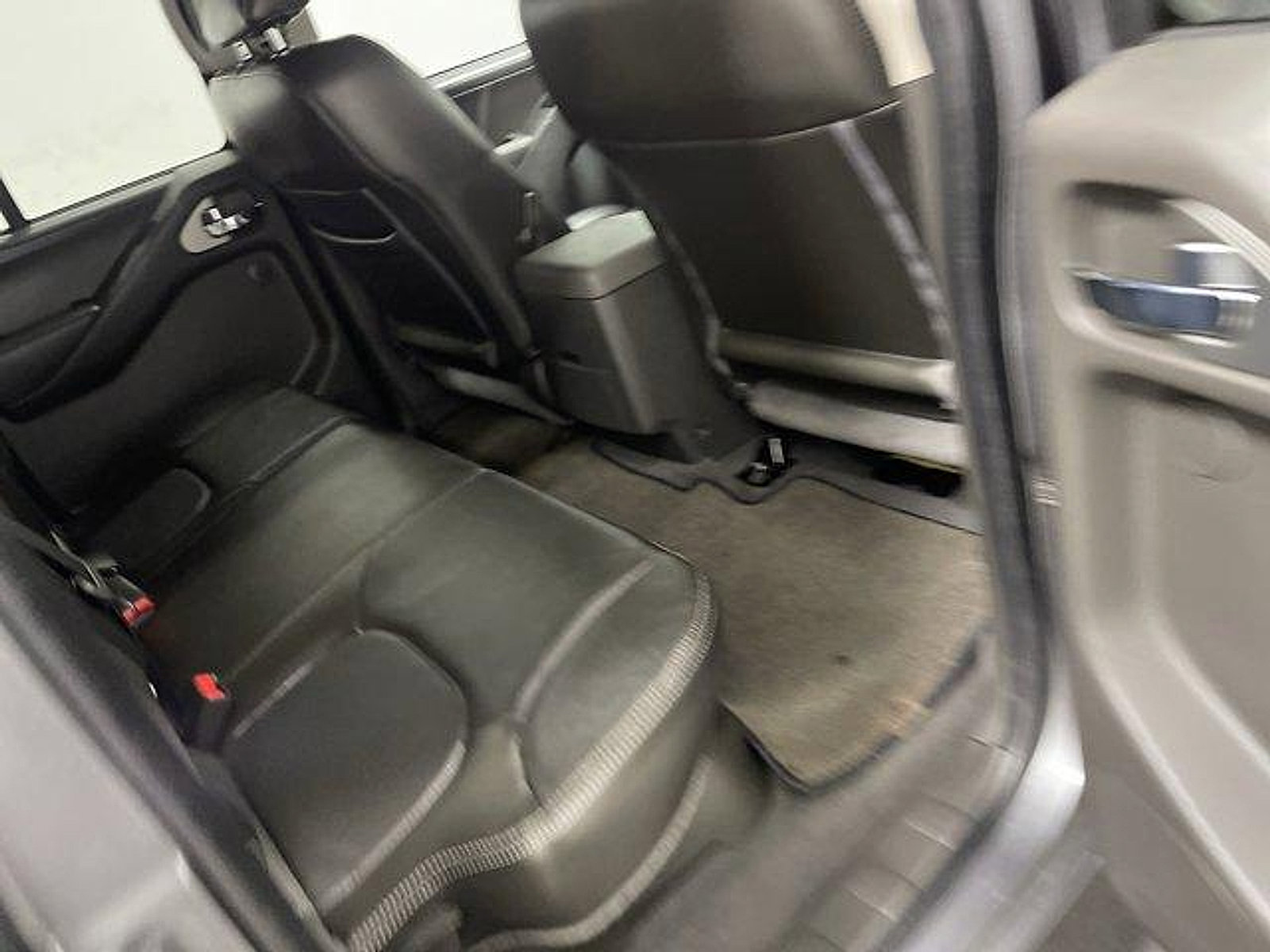 Used 2021 Nissan Frontier PRO-4X w/ Pro-4x Utility Package AWD/4WD image 15