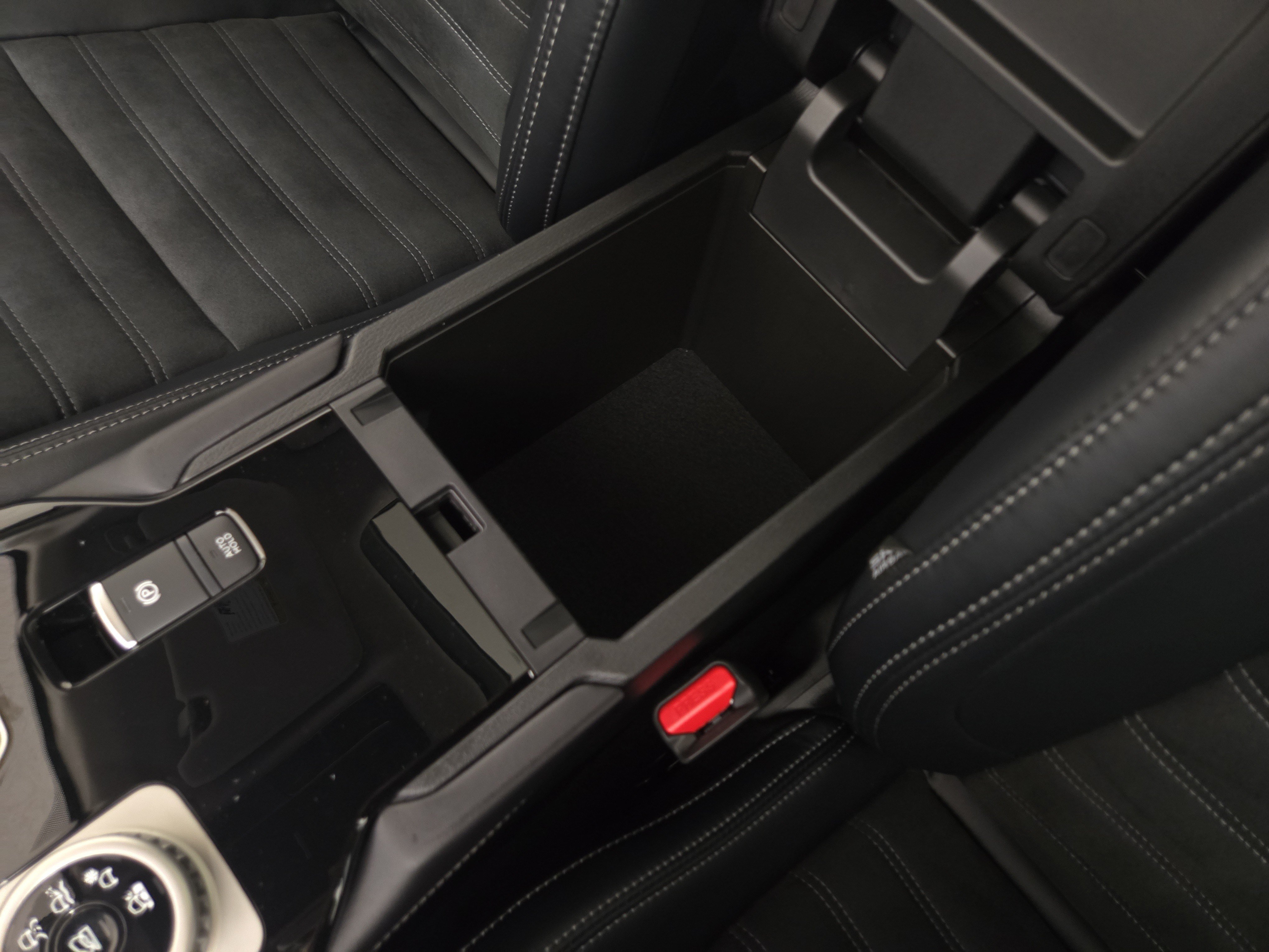 New 2026 Mitsubishi Outlander AWD image 30