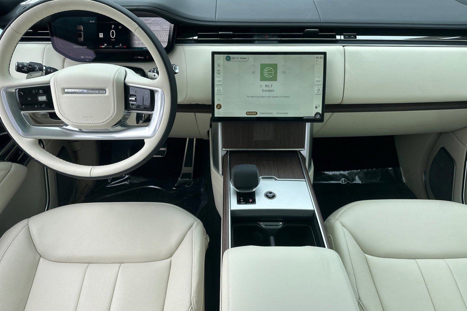 New 2026 Land Rover Range Rover Long Wheelbase Autobiography AWD/4WD image 15