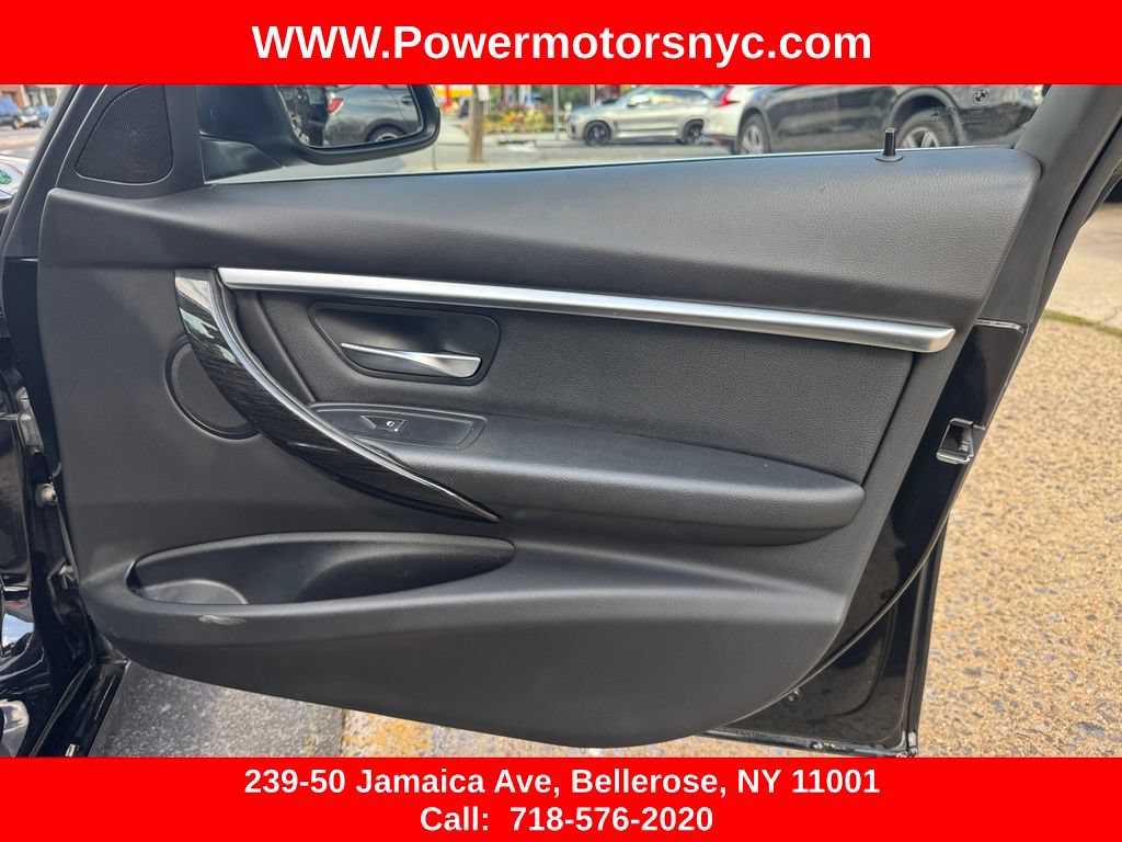 Used 2018 BMW 330i xDrive Sedan w/ Convenience Package AWD/4WD image 27