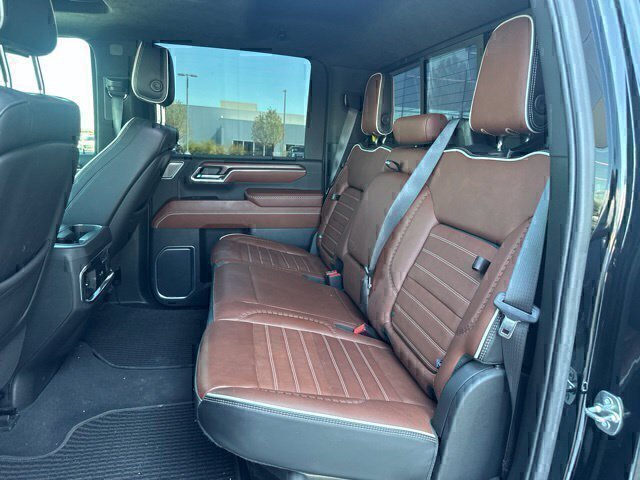 Used 2024 GMC Sierra 2500 Denali Ultimate AWD/4WD image 10