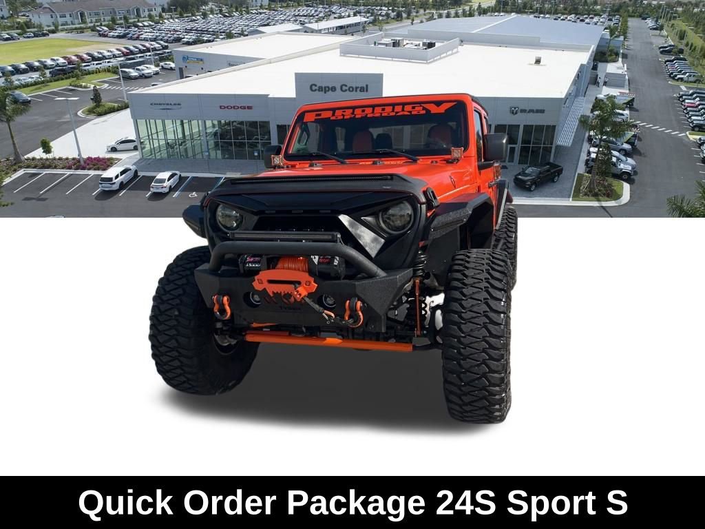 Used 2023 Jeep Gladiator Sport AWD/4WD image 3
