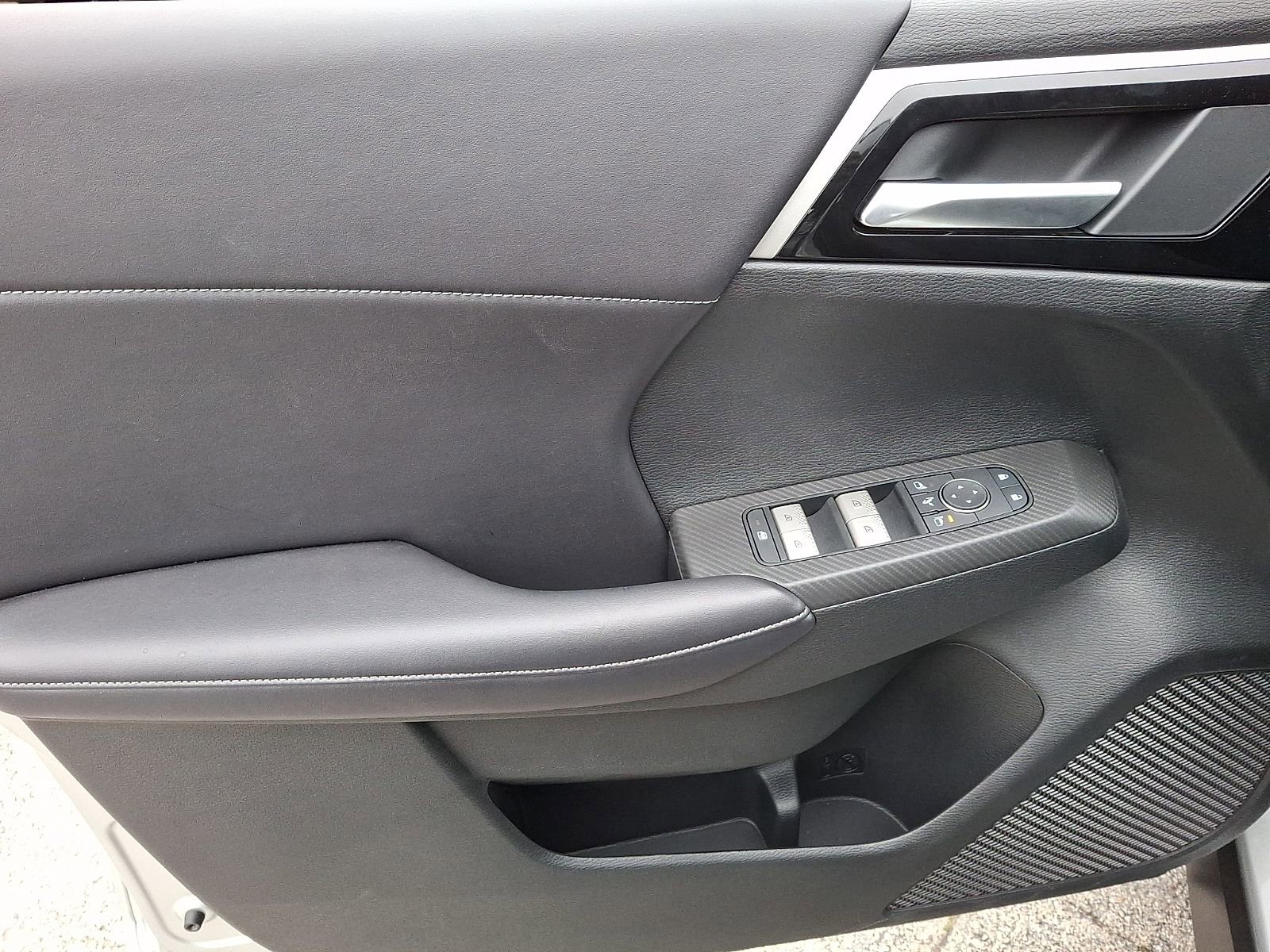 New 2025 Mitsubishi Outlander SE AWD/4WD image 12