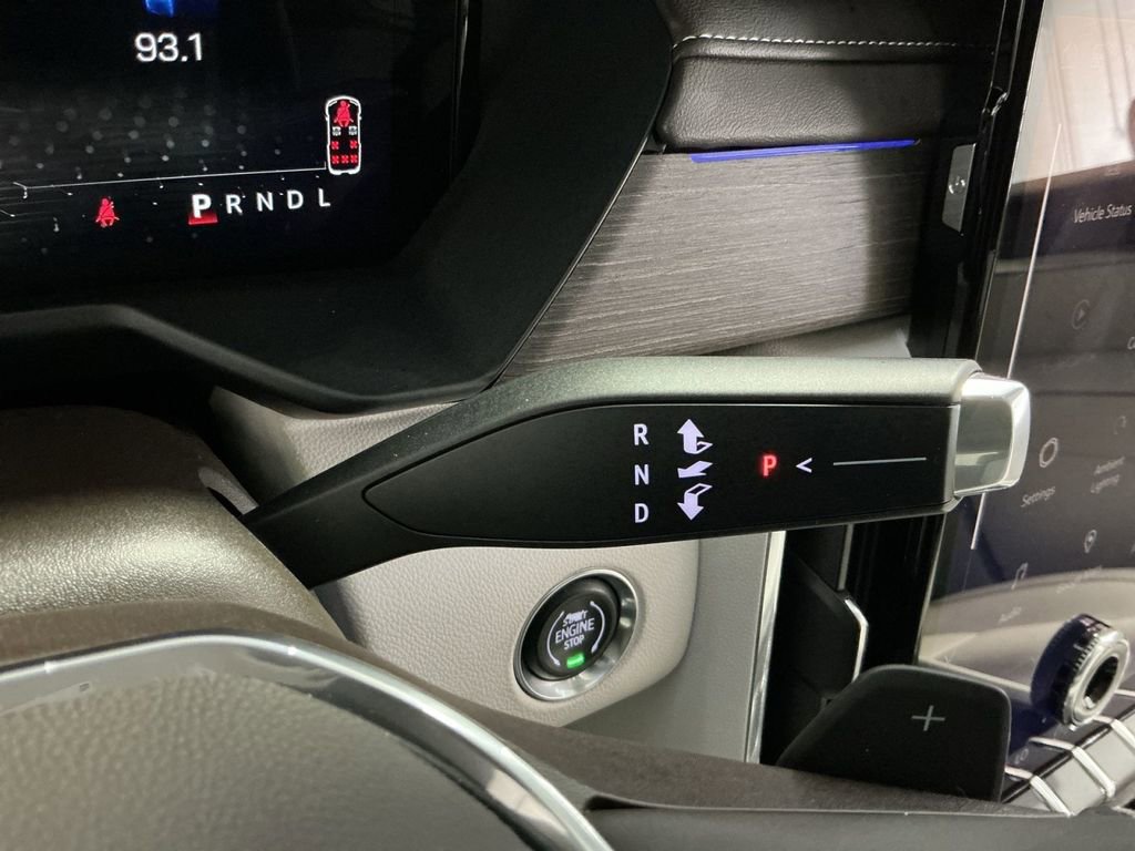 Used 2024 GMC Acadia Denali FWD image 23