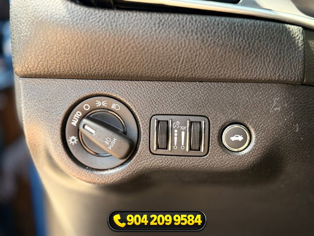 Used 2021 Dodge Challenger R/T w/ Blacktop Package image 14