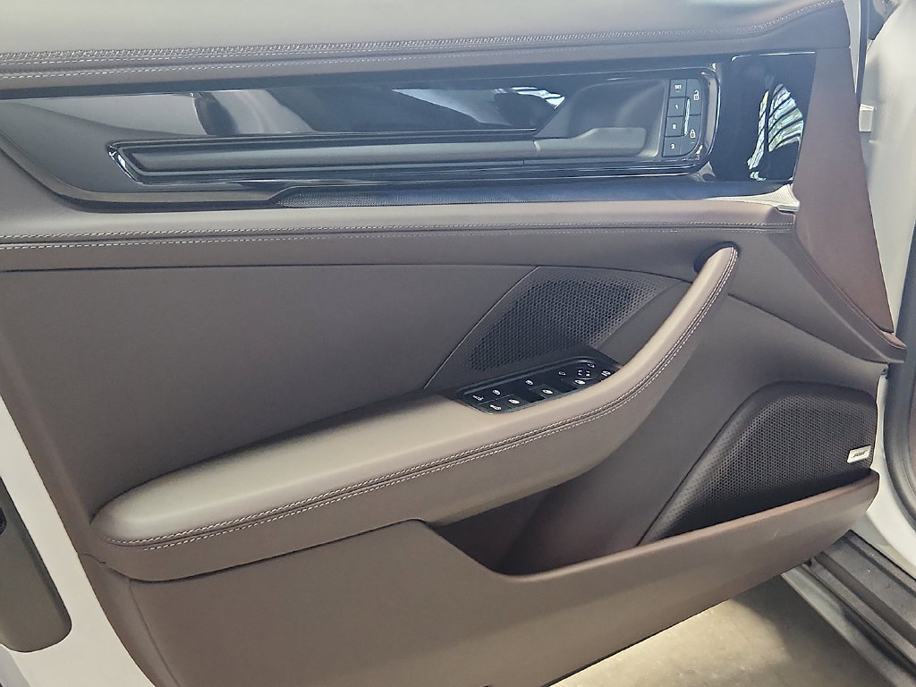 New 2026 Porsche Panamera 4 AWD/4WD image 13