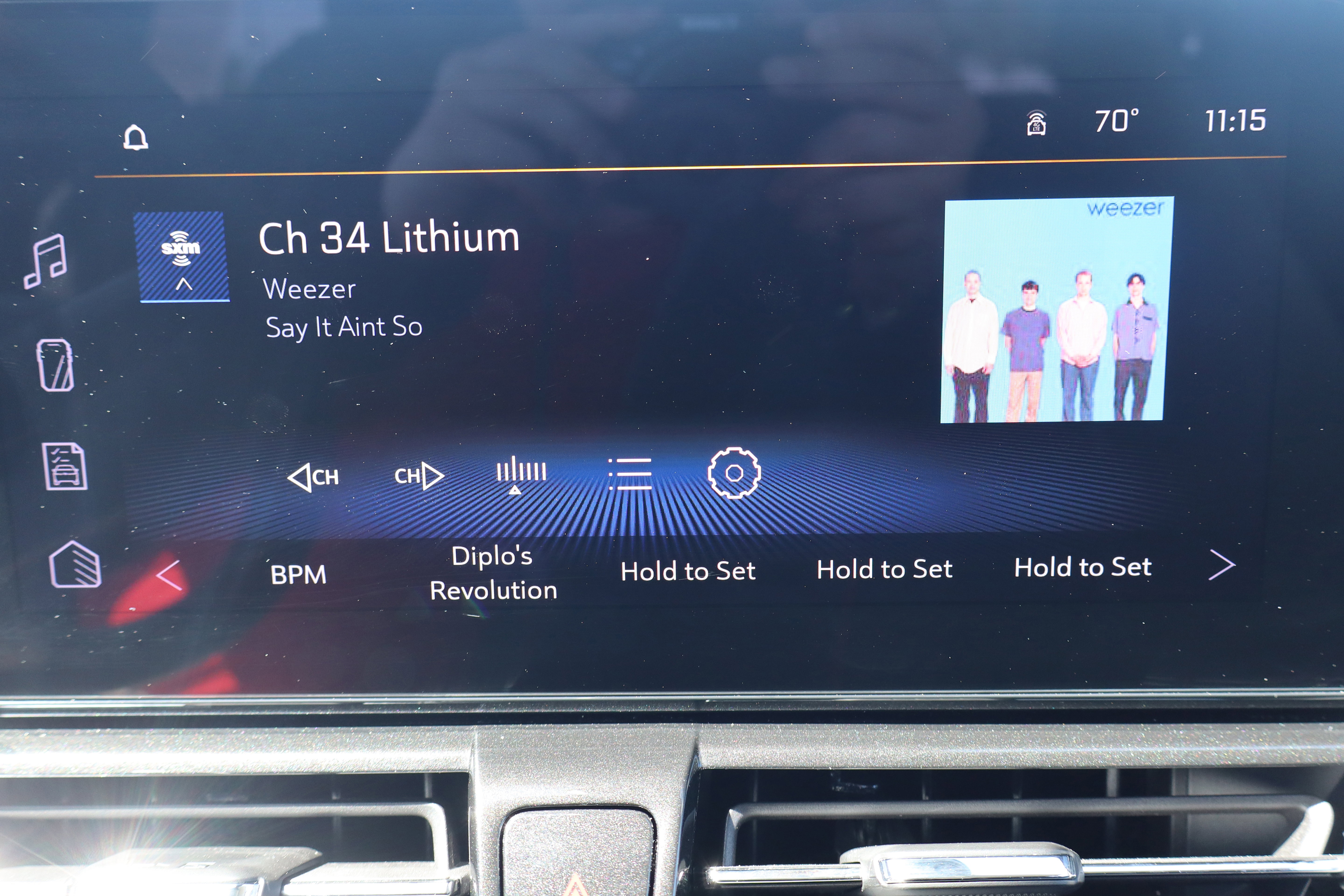 Used 2025 Chevrolet TrailBlazer LT AWD/4WD image 19