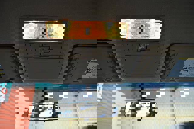 Used 2010 Toyota Highlander 4WD Hybrid image 28