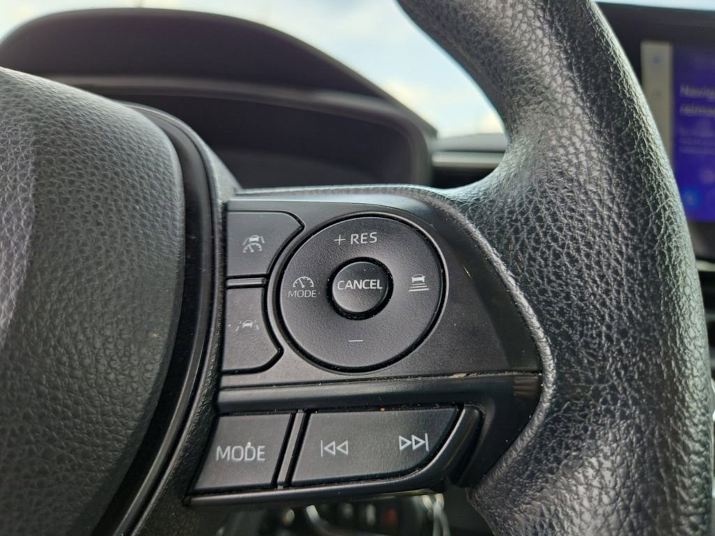 Used 2023 Toyota Corolla LE FWD image 30