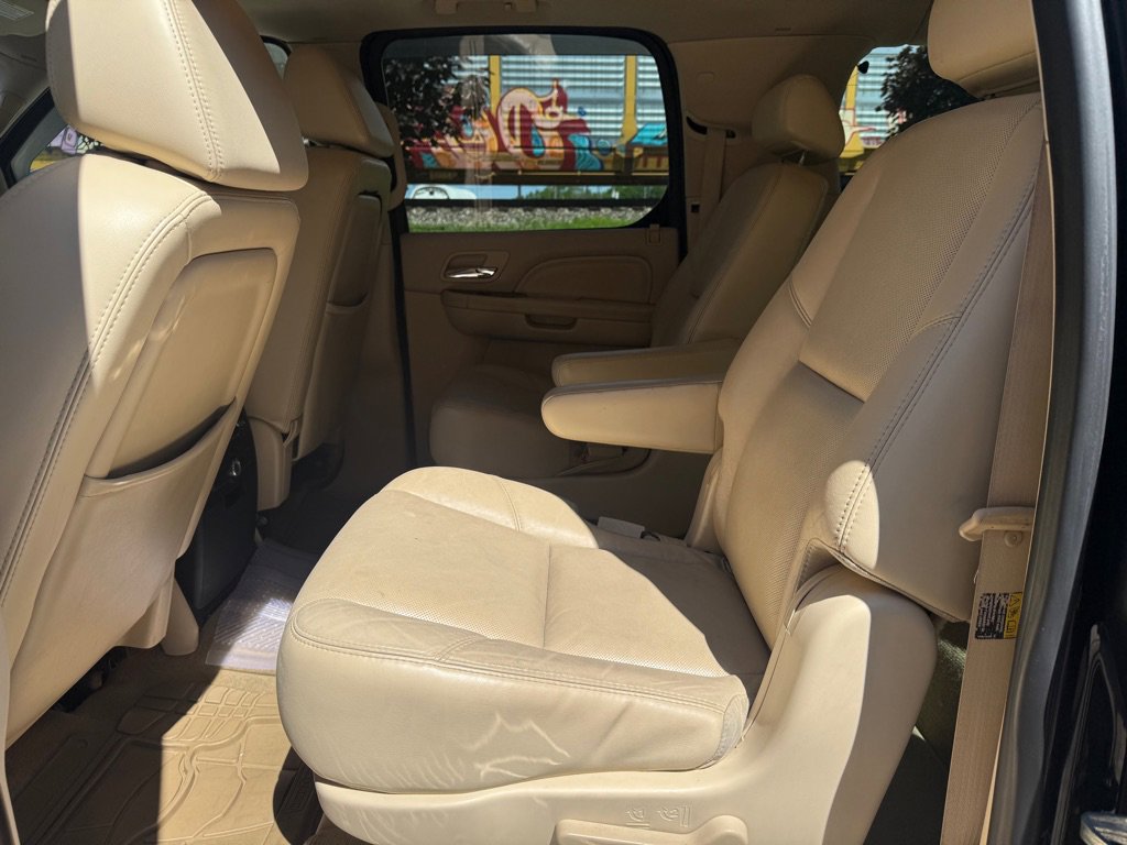 Used 2007 Cadillac Escalade ESV AWD image 11