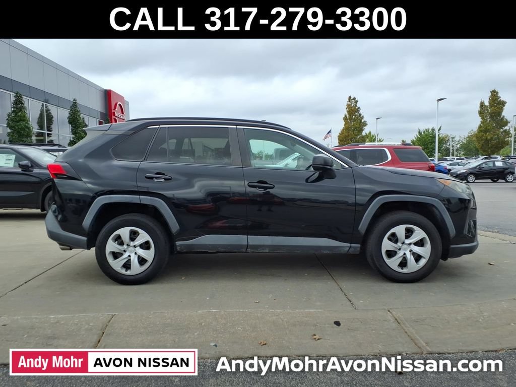 Used 2019 Toyota RAV4 LE AWD/4WD image 8