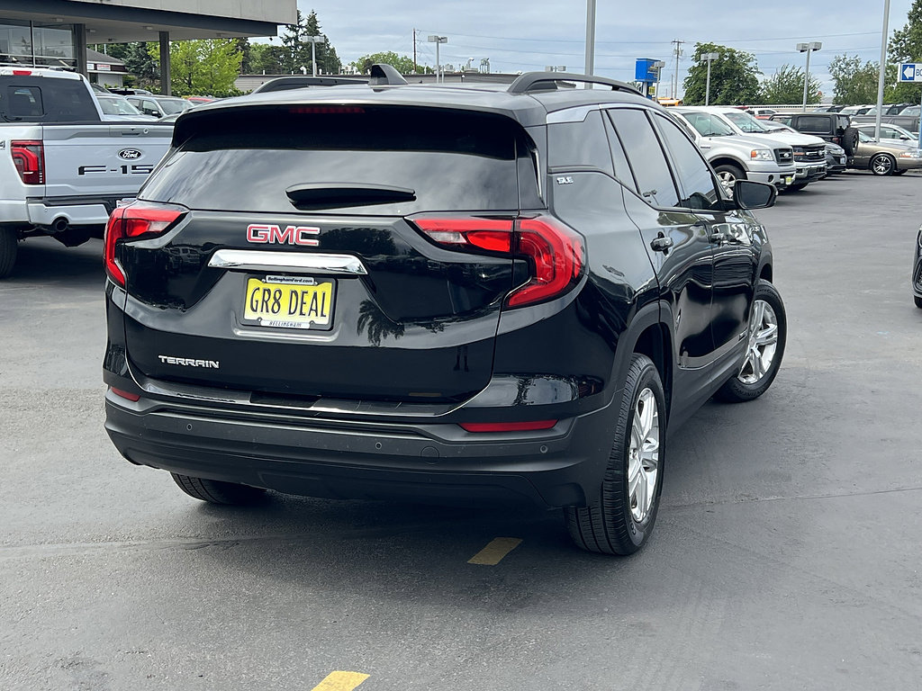 Used 2018 GMC Terrain SLE w/ Driver Convenience Package FWD image 5