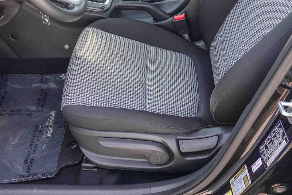 Used 2019 Hyundai Kona SE w/ Cargo Package FWD image 21